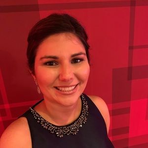 Meet your Posher, Nicole